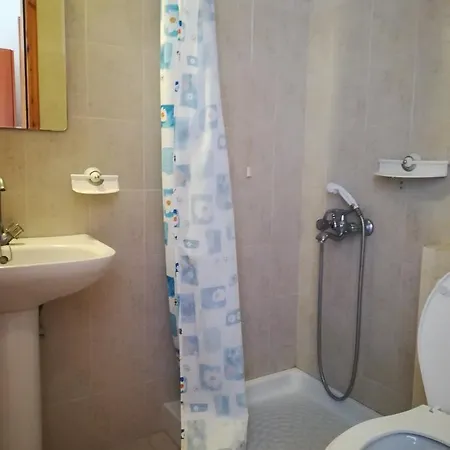 Apart Otel Ladis *